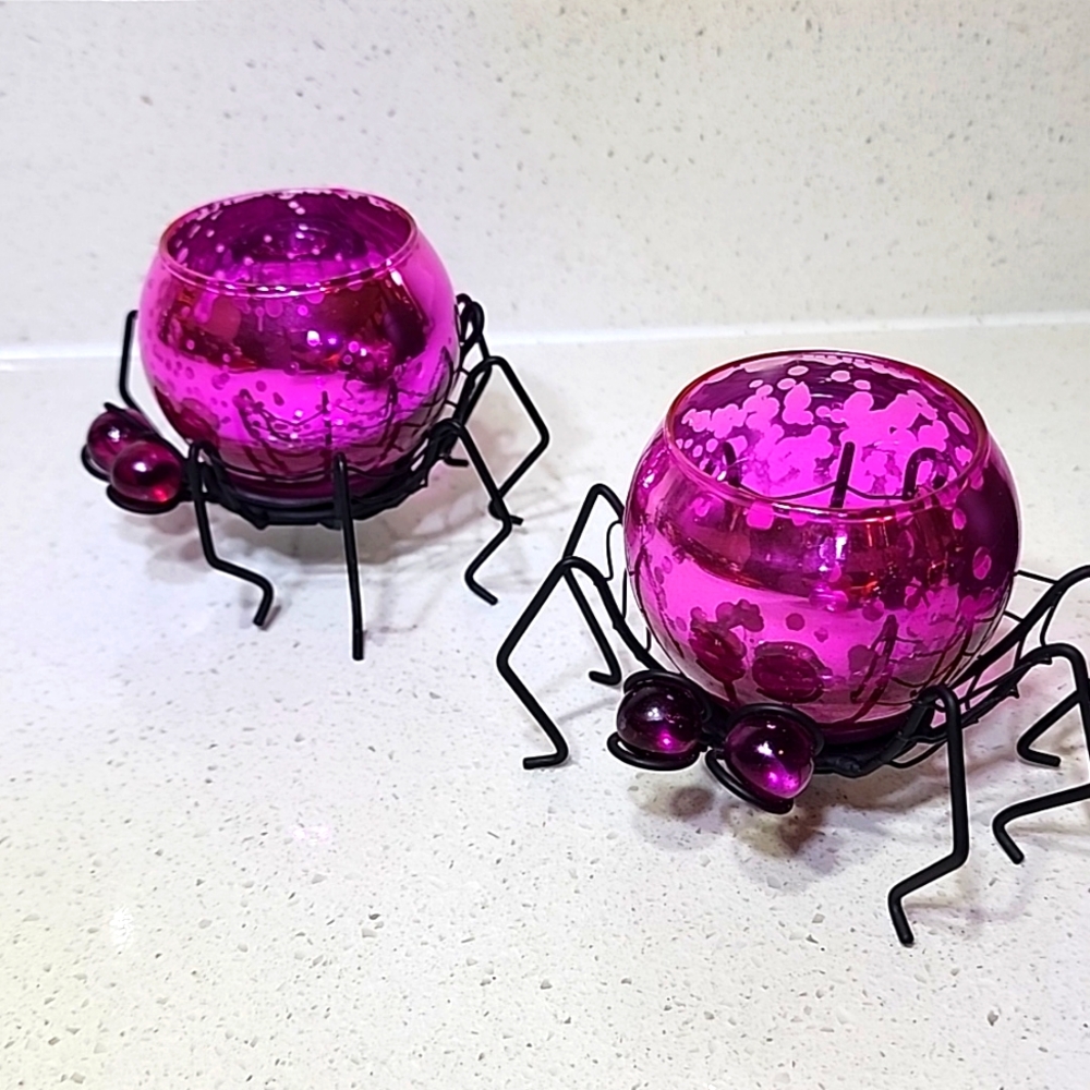 Candle 2pc Crippy Crawlers New. Pink